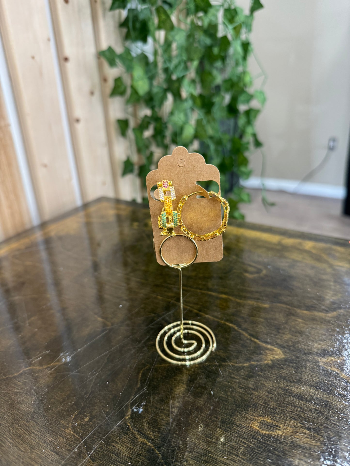 Gold link hoop earrings
