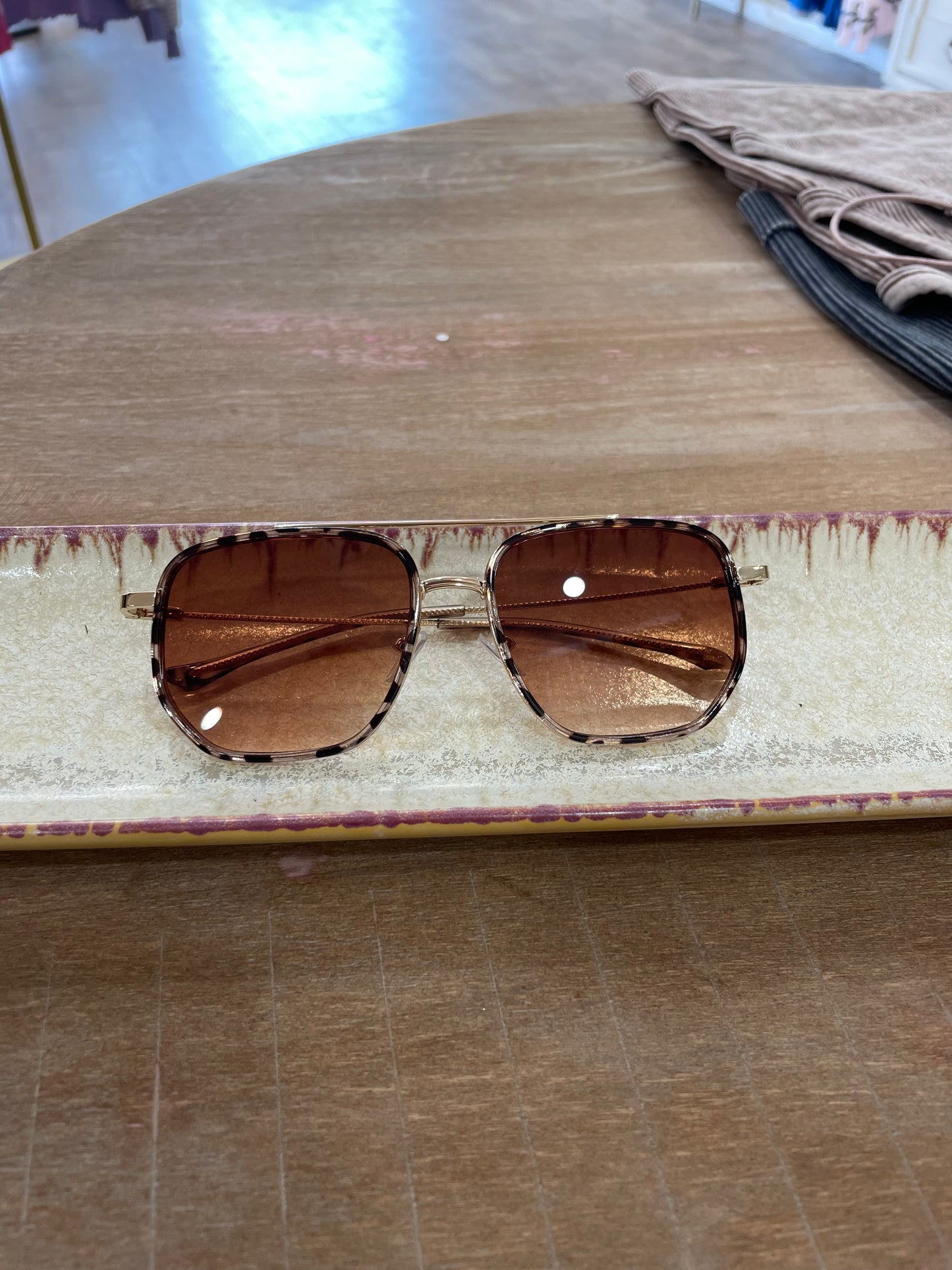 Gold & Tortoise Shell Aviator Sunglasses