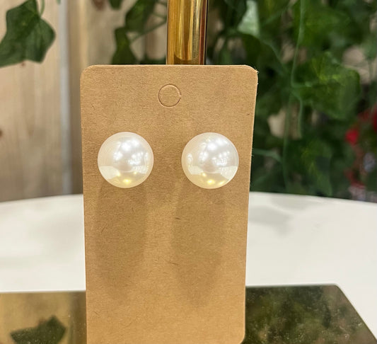 Pearl Studs