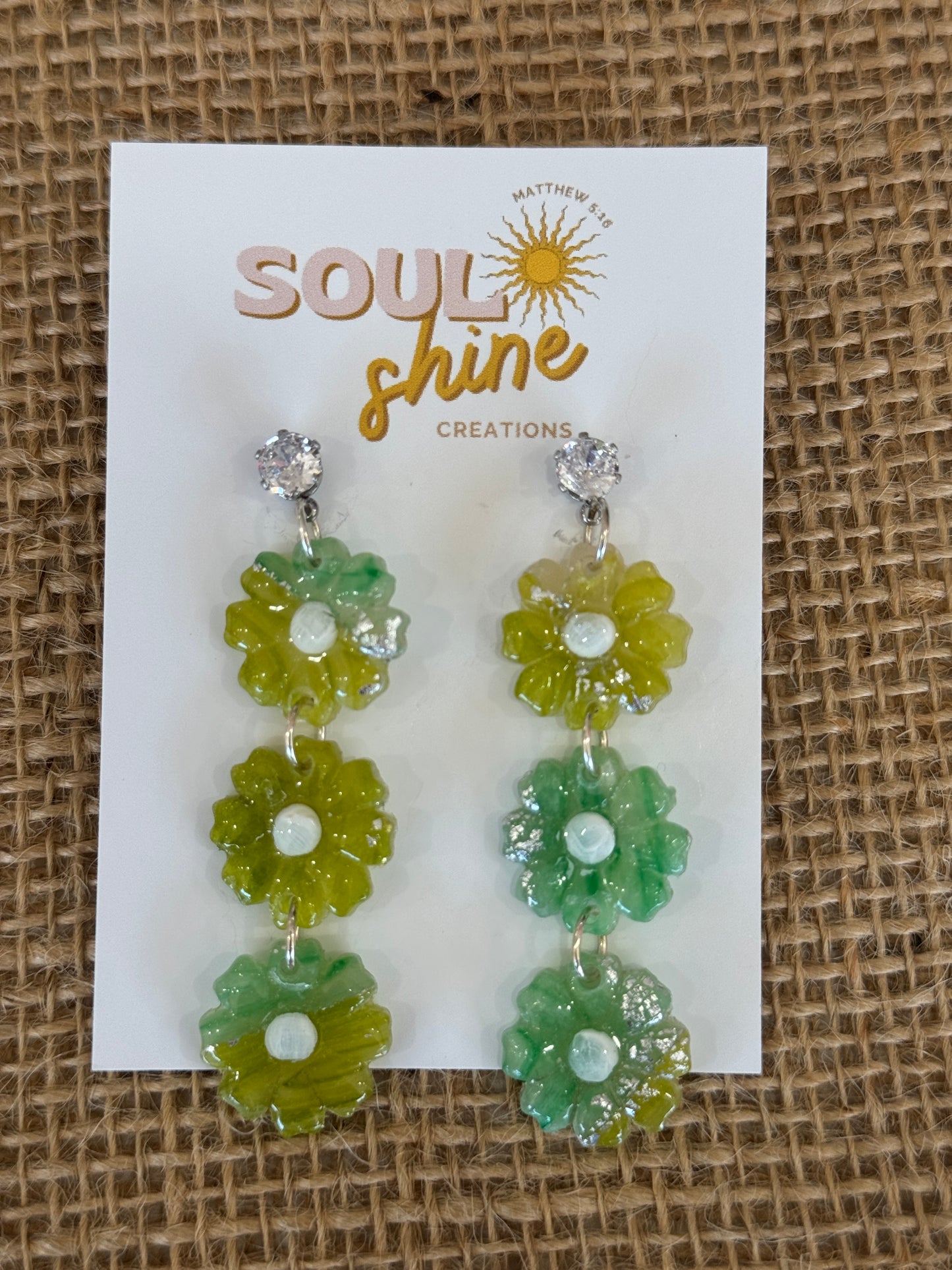 Green and pistachio daisy dangle clay earrings