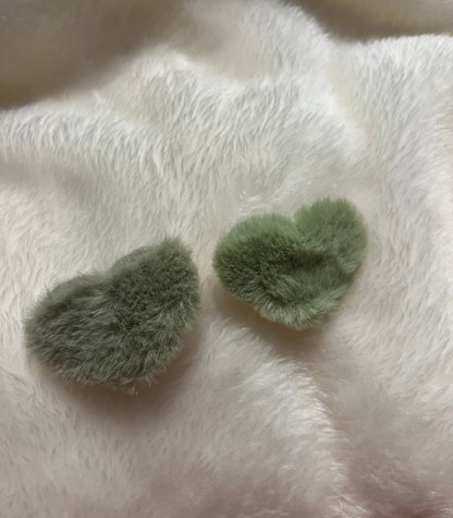 Fuzzy Heart Clip Set