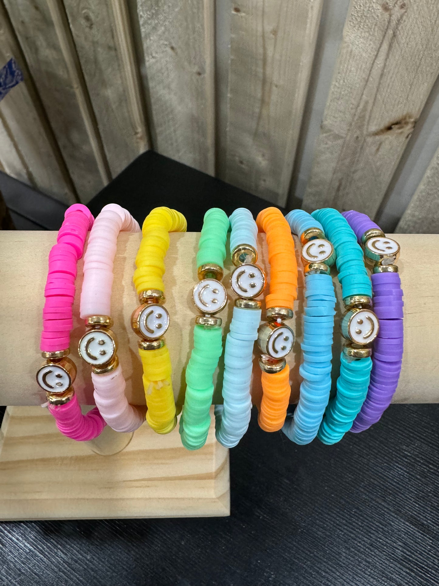 Smilie neon beaded bracelet